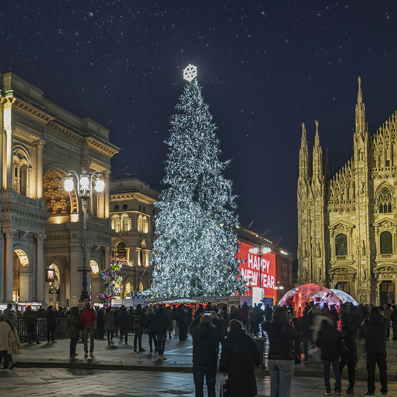 Urban Activation - US UP & Below the line - Albero di Natale Piazza Duomo 2024